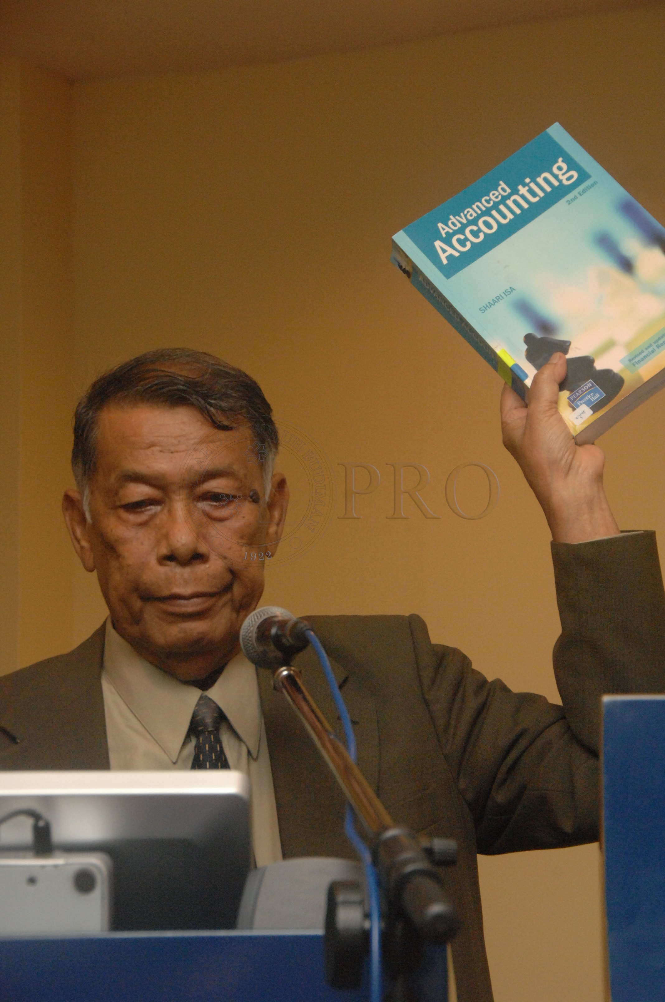 PRO 14 34 WACANA FBA 0115